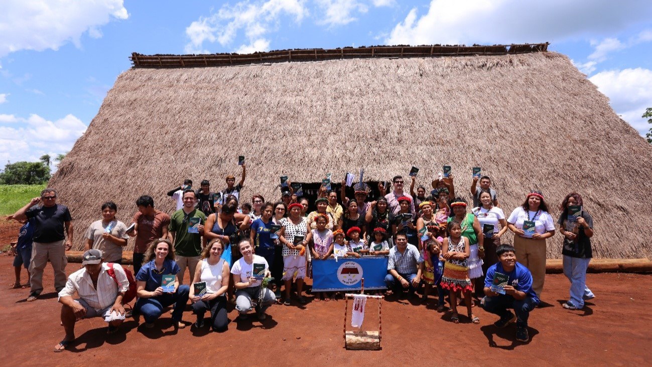A entrega aos Kaiowá foi durante assembleia geral da comunidade - Foto: Divulgação/IDGlobal