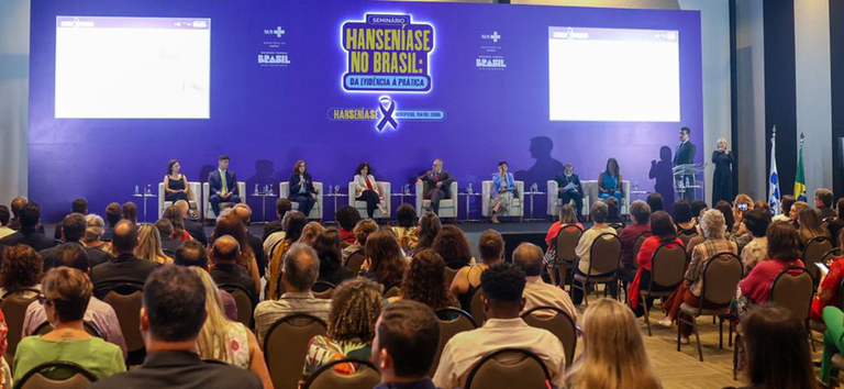 foto evento seminário de hanseníase.png