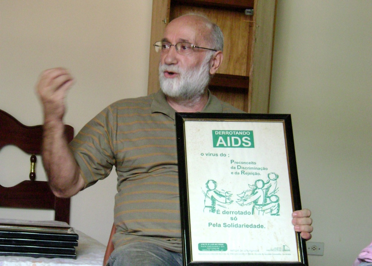 Pe.-Valeriano-e-causa-HIV-AIDS.jpg