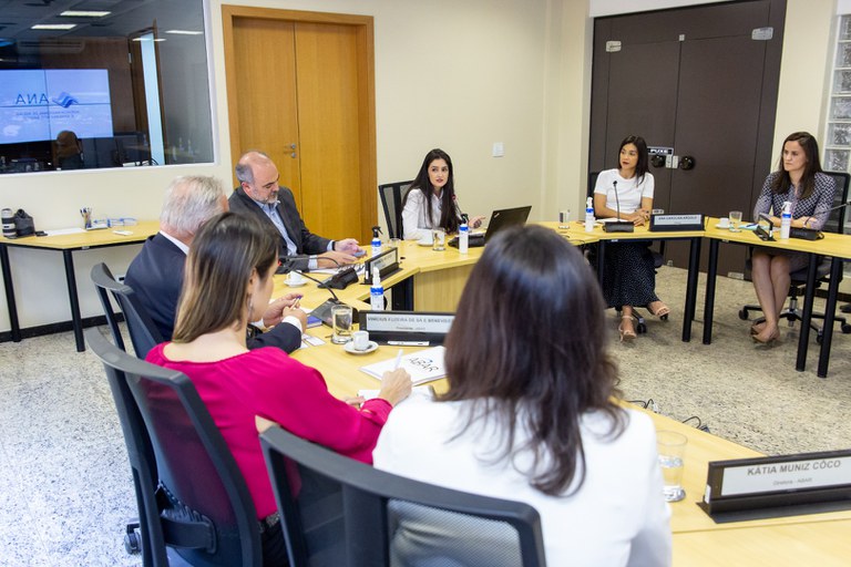 Diretoria da ANA recebe representantes da ABAR, ADASA e ANP