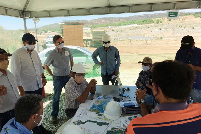 Reunião sobre a situação da barragem de Jati (CE)