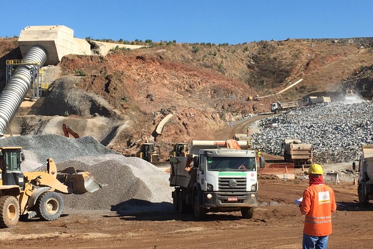 Obras na barragem de Jati (CE)