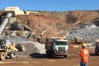 ANA visita obras na estrutura hidráulica de Jati (CE)