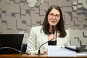 Cristiane Battiston discursa durante sua sabatina na Comissão de Meio Ambiente do Senado Federal