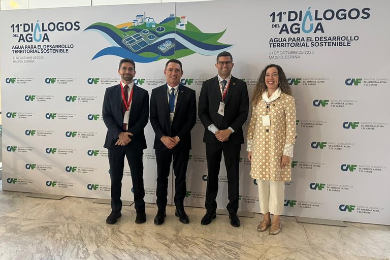 2º da esq. para dir. diretor Leonardo Góes participa da 11ª edição dos Diálogos da Água