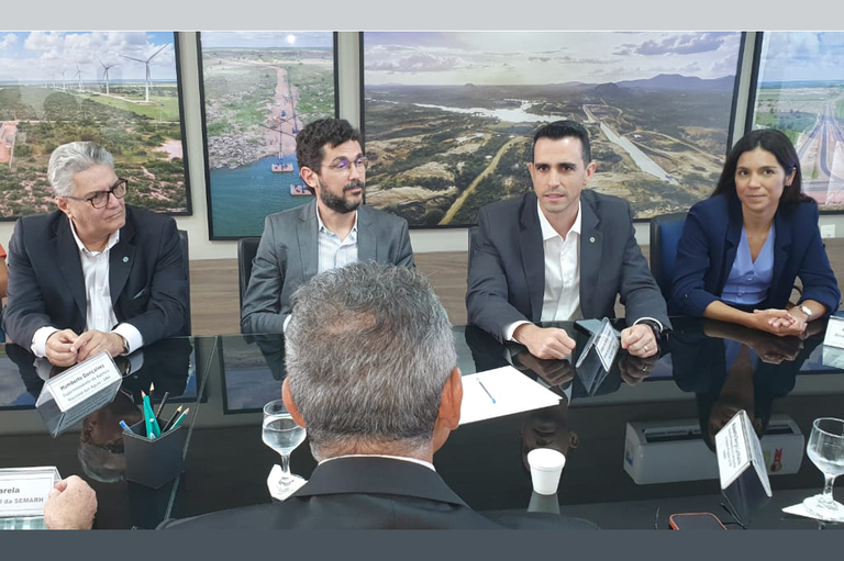 Da direita para a esquerda: diretora Ana Carolina Argolo, diretor Filipe Sampaio, superintendente Tibério Pinheiro e superintendente Humberto Gonçalves