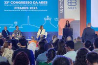 Papel do saneamento no contexto de mudanças climáticas e tarifa social são temas de discurso da diretora-presidente da ANA na abertura do 33º CBESA