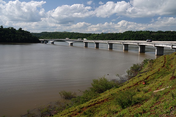 urug_010-d-rs0372-viaduto-sobre-o-rio-uruguai-divisa-sc-rs-zig-koch-1.jpg