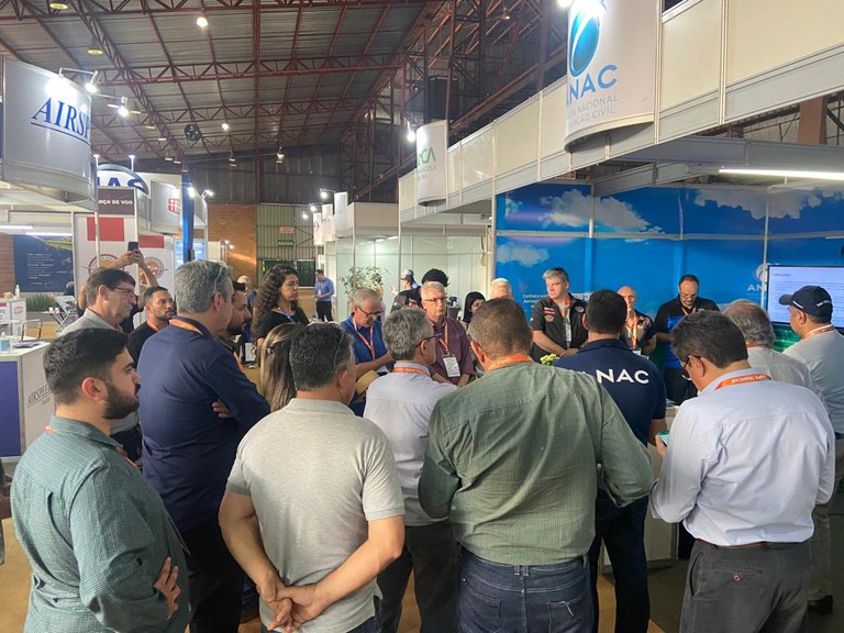 Congresso Nacional de Aviação Agrícola conta com a participação da Agência