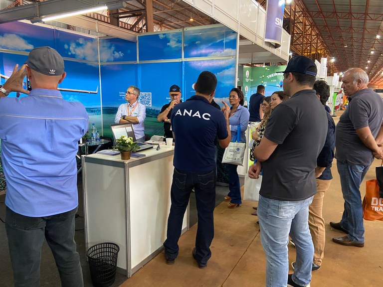 Congresso Nacional de Aviação Agrícola conta com a participação da Agência