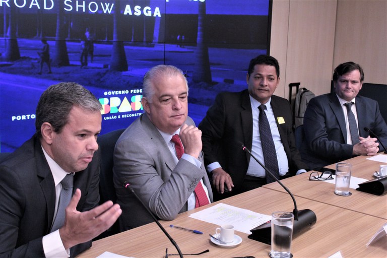 Reunião de governo com investidores 