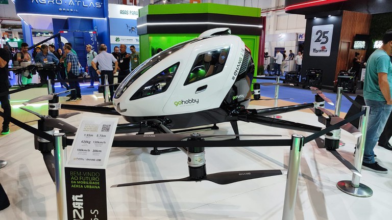 EHang apresentado na  DroneShow 2024