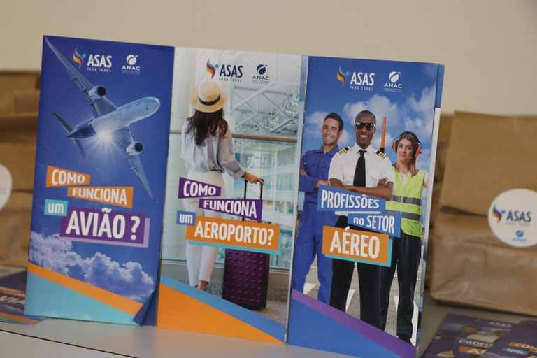 Estudantes vivenciam experiência no Aeroporto de Congonhas (SP)