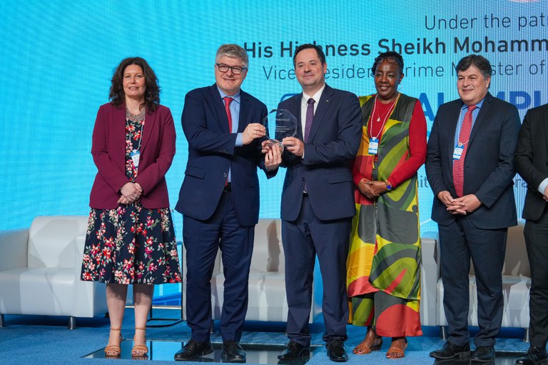 WhatsApp Image 2025-02-21 at 19.27.37 (1).jpeg