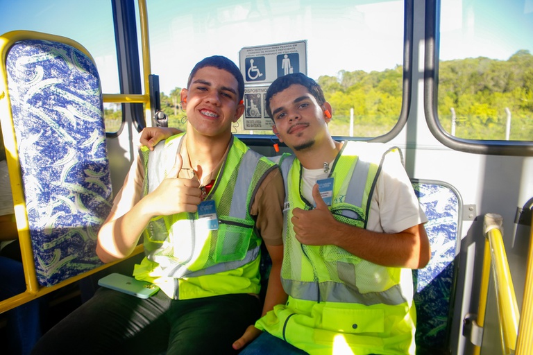 CRIANDO ASAS_SALVADOR384.jpg