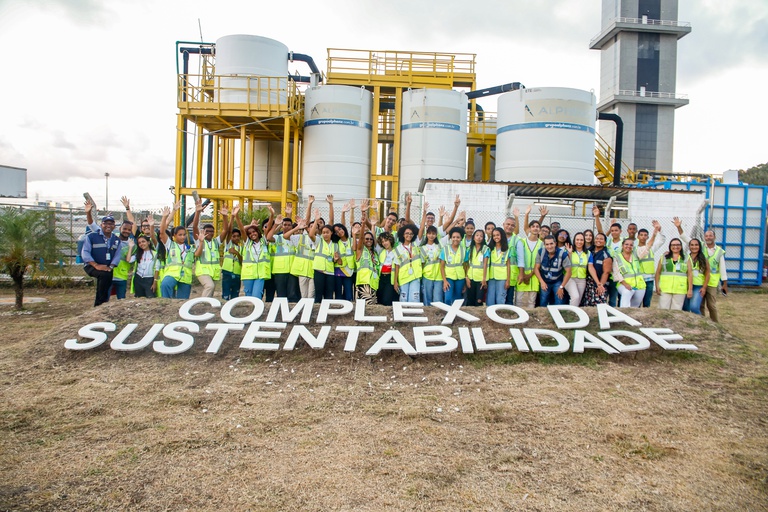 CRIANDO ASAS_SALVADOR430.jpg