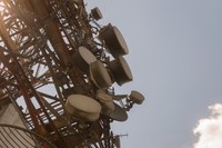 Anatel antecipa licitação da faixa de 700 MHz e amplia incentivos ao seu uso, em caráter secundário, por prestadoras de pequeno porte