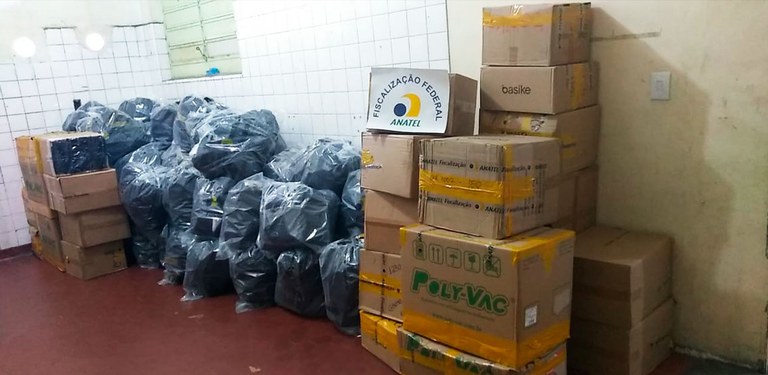 Anatel/SP apreende equipamentos clandestinos