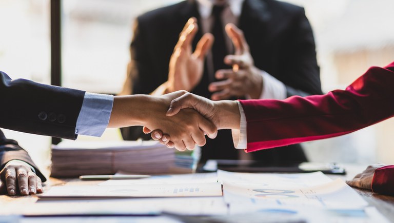 Anatel aprova migração da concessão da Claro.jpg