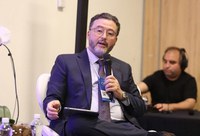 Anatel destaca papel estratégico da regulação inteligente da IA no setor de telecomunicações durante o Congresso Brasileiro de Direito Regulatório