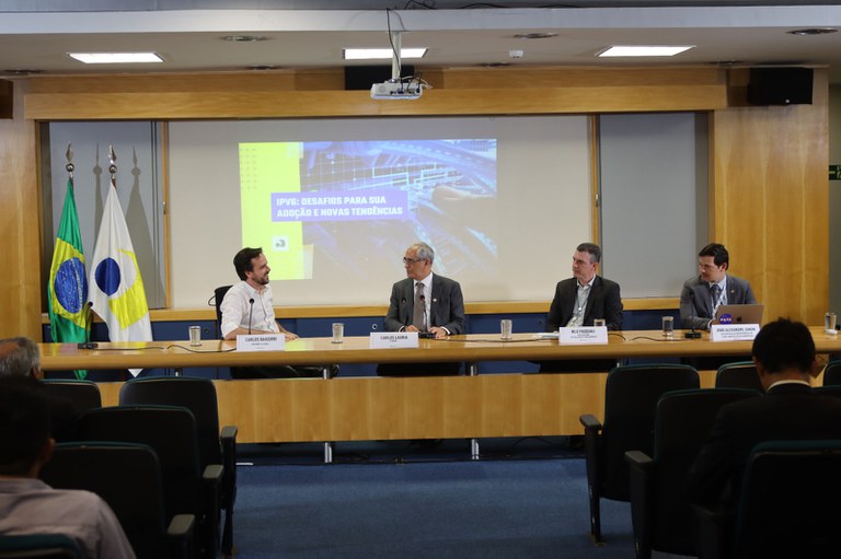 foto- evento - com Baigorri.jpg