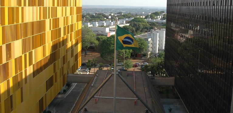 Foto do complexo sede da Anatel em Brasília