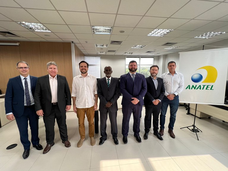 Anatel inaugura escritório adaptado à realidade do teletrabalho.jpg