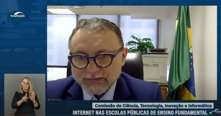 Senado Federal - Tem internet, TV por assinatura, celular ou telefone?  Conheça os seus direitos