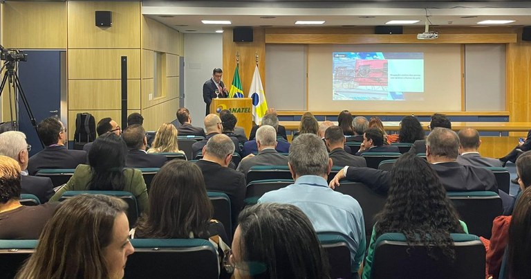 Moises- seminário dos postes (melhor) cortada.jpg