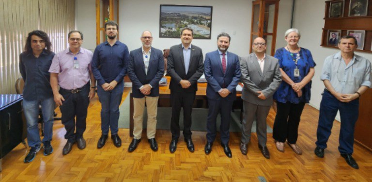 Participantes do encontro Anatel-ITA