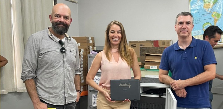 Da direita para esquerda: conselheiro substituto Nilo Pasquali, Gesiléa Fonseca Telles assessora do conselheiro Vicente Aquino e Carlos Augusto do Ministério da Educação