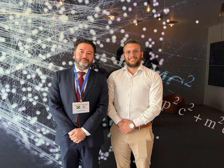 Conselheiro Alexandre Freire a Alan Hofman, um dos diretores da Autoridade de Inovação de Israel