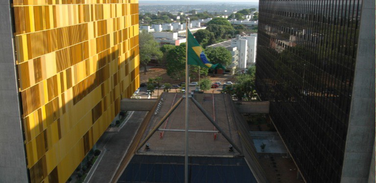 fachada_sede_interna_720x375px (1).jpeg