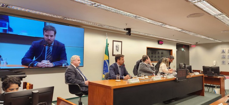Presidente da Anatel, Carlos Baigorri, em audiência conjunta das comissões de Comunicação (CCom) e de Fiscalização Financeira e Controle (CFFC) da Câmara dos Deputados para tratar do provimento de acesso móvel a alunos de escolas públicas, dia 20/6/2023