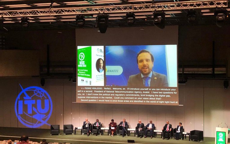 Carlos Baigorri (no telão na imagem) participa do WSIS Fórum 2023