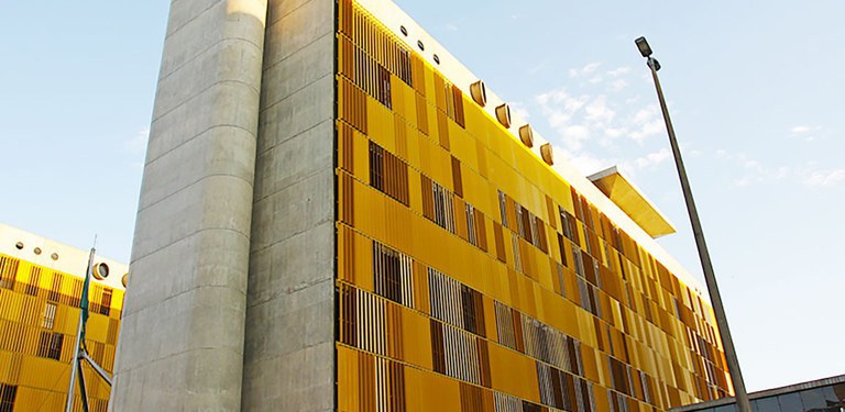 Prédios da Anatel fachada amarela.jpeg