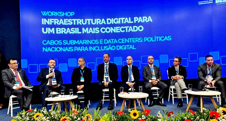 Conselheiro Alexandre Freire defende sustentabilidade e segurança na regulação de data centers
