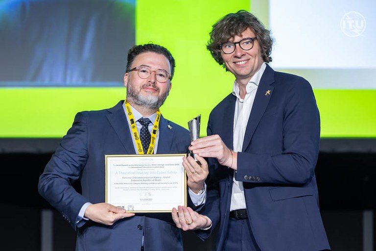 Premiação internacional por iniciativa educativa sobre segurança online