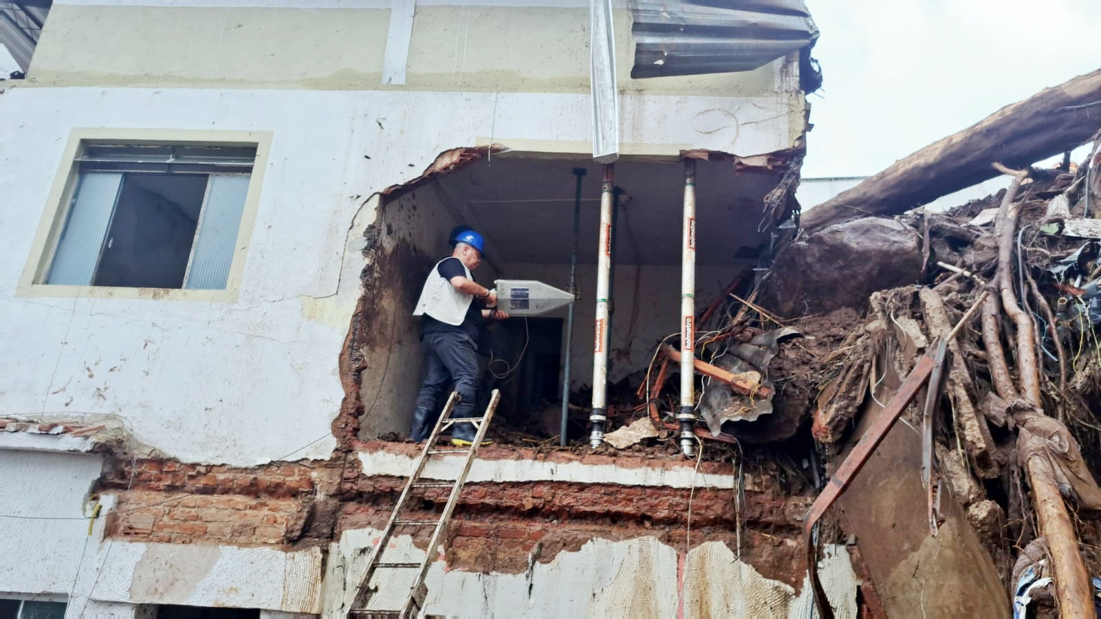 Anatel mobiliza tecnologia de monitoramento de sinais para auxiliar resgate de vítimas em Minas Gerais