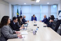 ANEEL recebe governo de Goiás para reunião