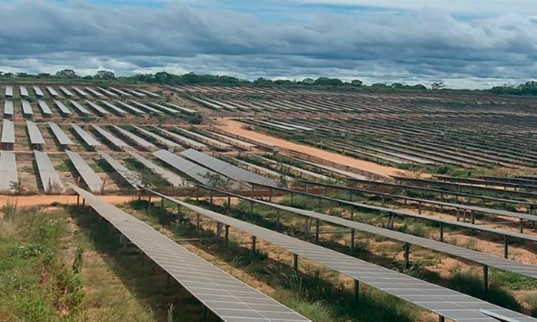 Brasil-supera-marca-de-5-GW-de-capacidade-instalada-de-usinas-fotovoltaicas-com-geração-centralizada
