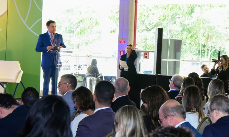 ANEEL integra debate nacional sobre custos de energia e transição energética