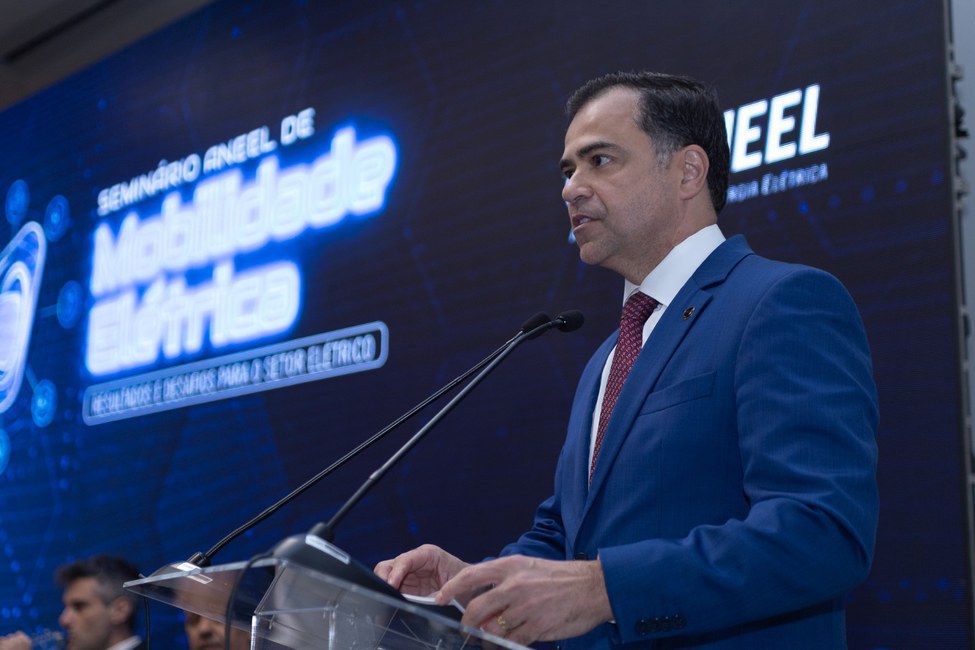 Seminário da ANEEL debate avanços e desafios da mobilidade elétrica no Brasil