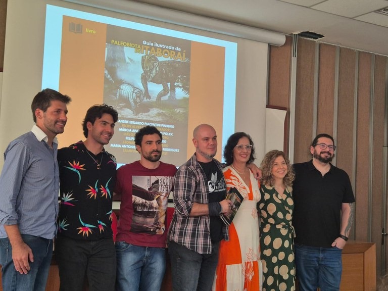 livro marcia.jpeg