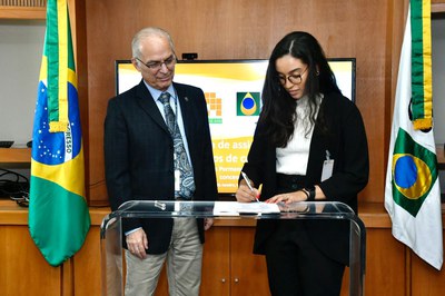 08/12/2022 - Assinatura dos contratos de blocos arrematados no 3º Ciclo da Oferta Permanente de Concessão (OPC)