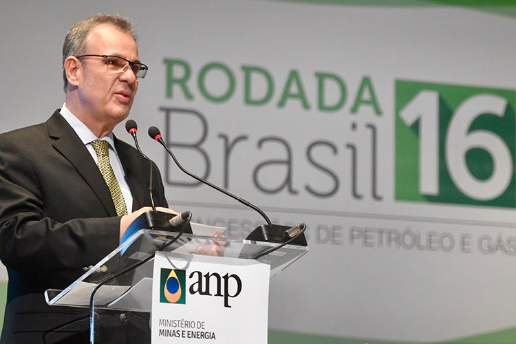 Ministro de Minas e Energia, Bento Albuquerque, durante a 16ª Rodada de Licitações.