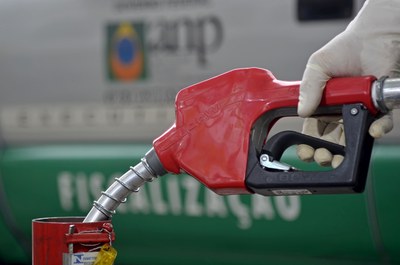 23/8/2016 - Fiscalização - distribuição e revenda