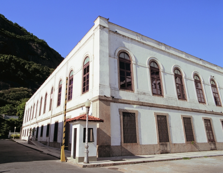 Banco de Dados de Exploração e Produção - ANP-Urca. 