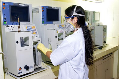 laboratorio do centro de pesquisas e analises tecnologicas - brasilia.jpg