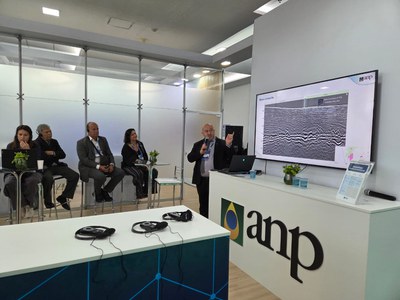 Apresentação no estande da ANP